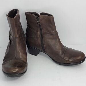 Clarks Chocolate Brown‎ Leather Ankle Boots SIZE 9. #1631